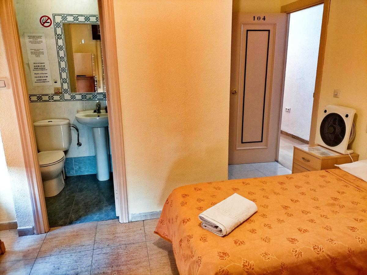 Single Room,967555300:JPEG