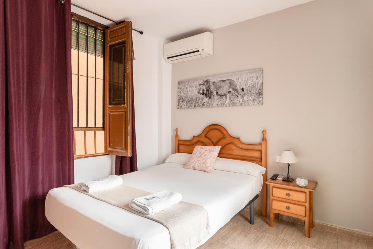 Double or Twin Room with Private Bathroom,1012434316:JPEG