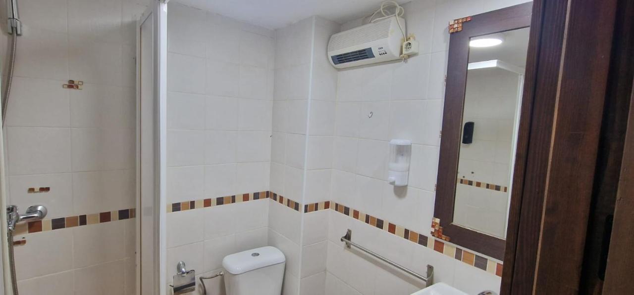 Chambre Simple Standard avec Salle de Bains Commune