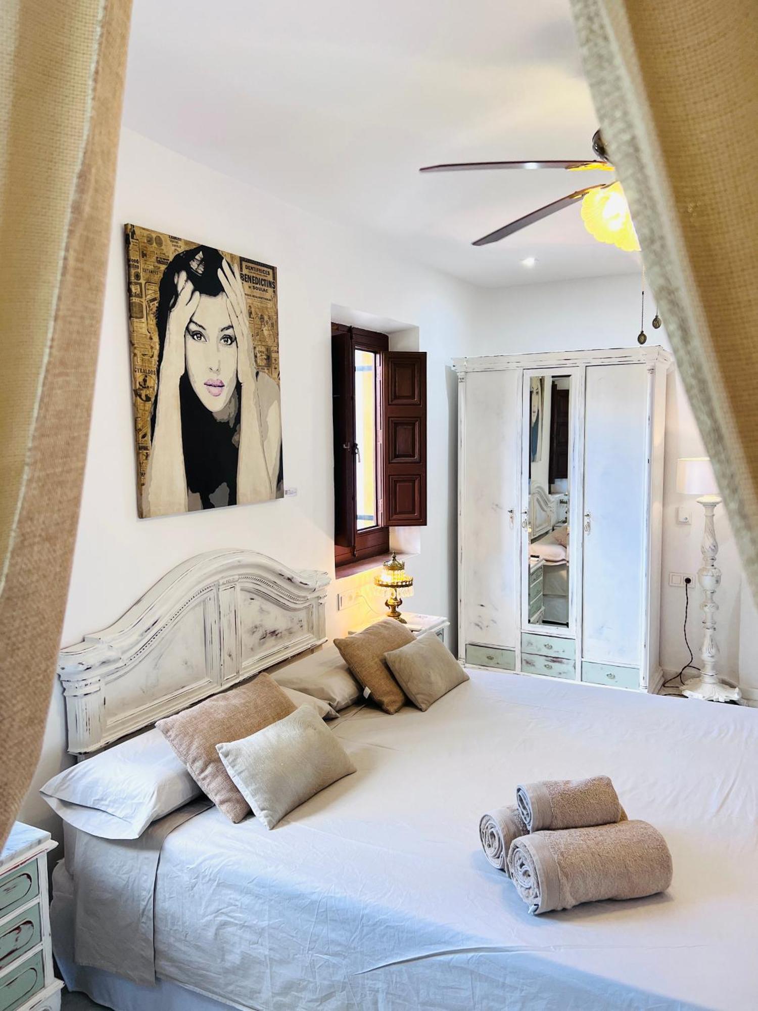 Deluxe Queen Room,1548762454:JPEG