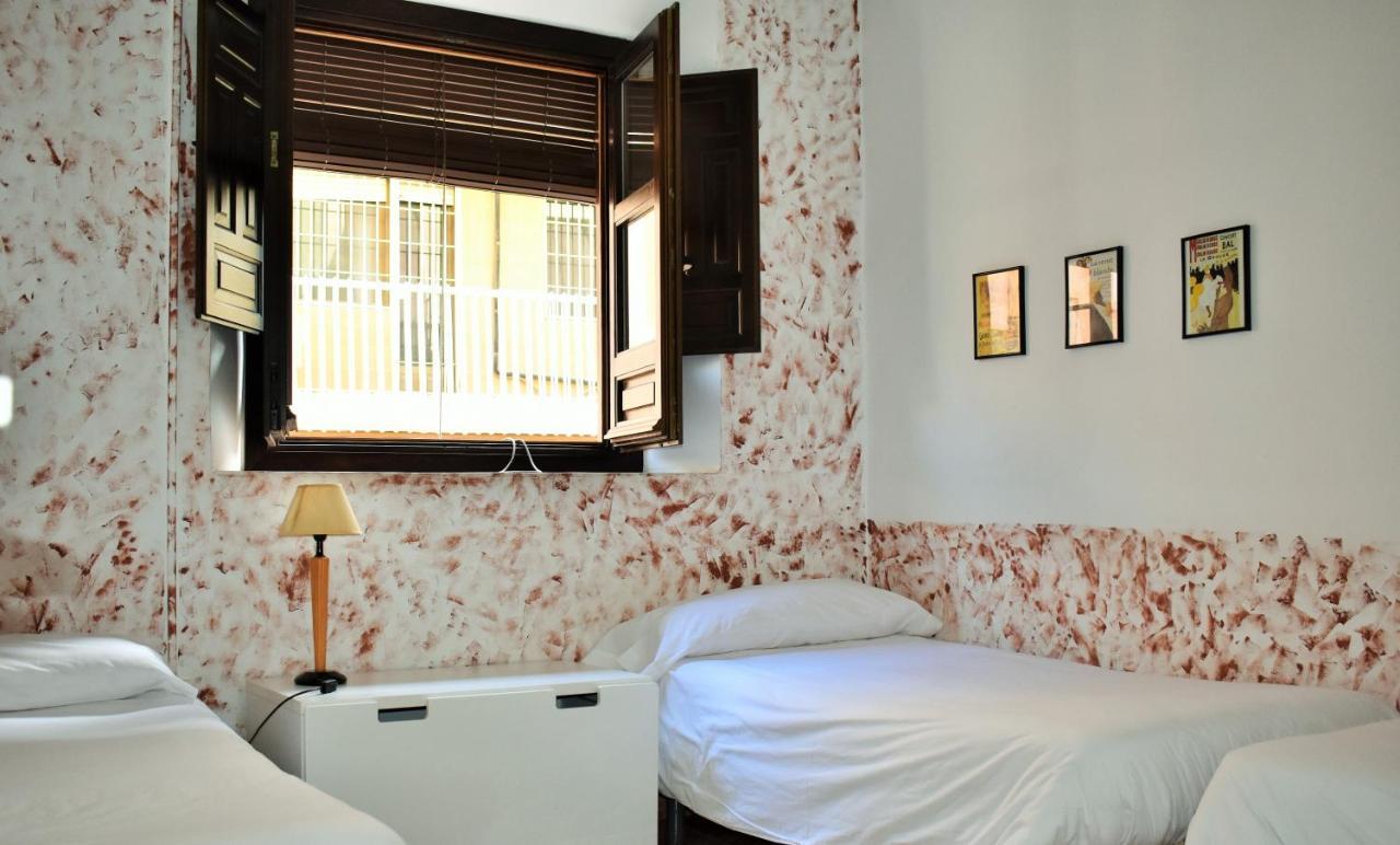 Chambre Double ou Lits Jumeaux avec Salle de Bains Commune