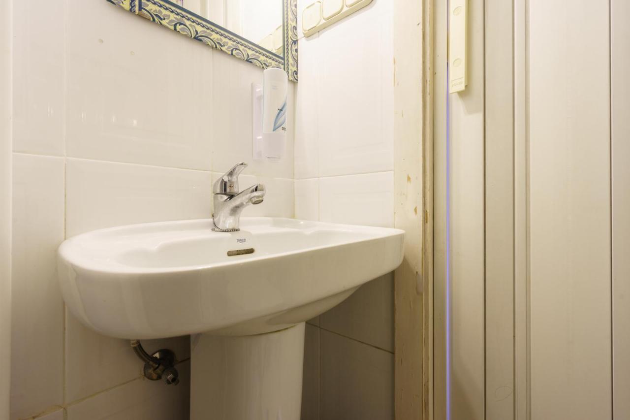 Interior Double Room